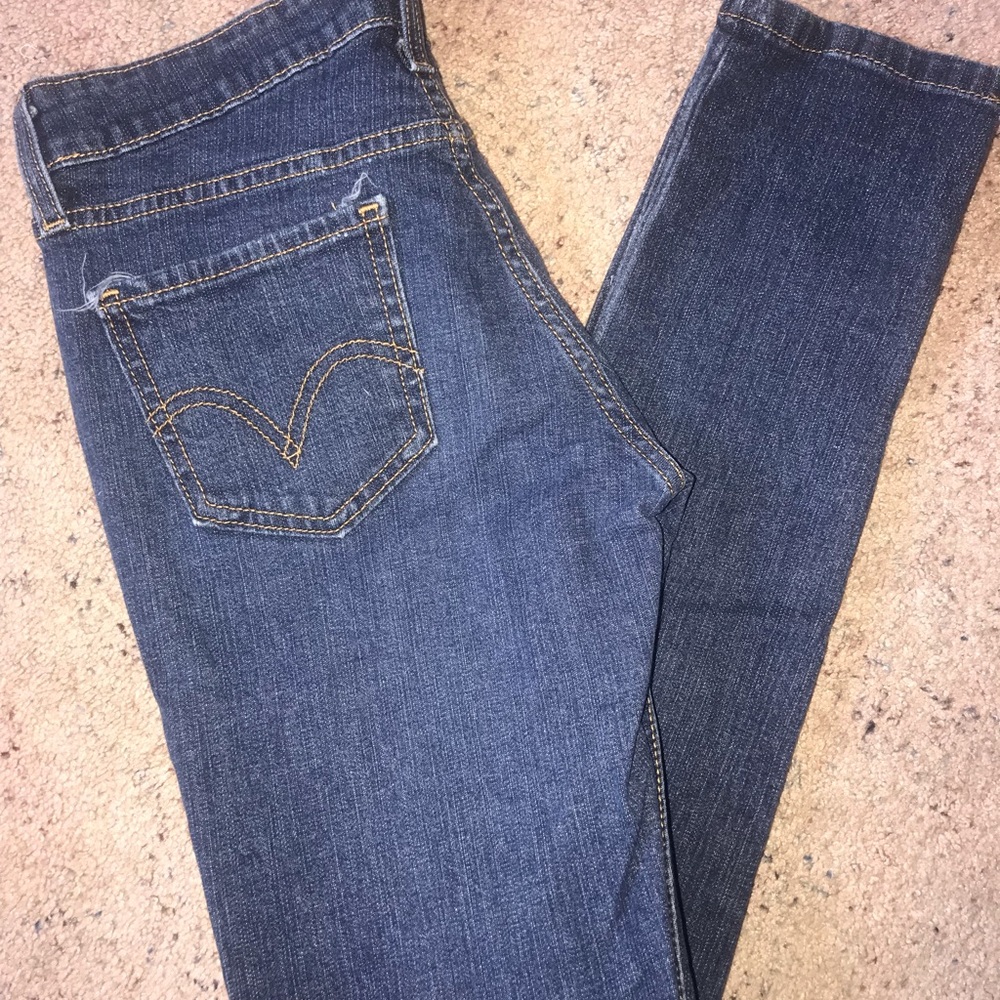 Levi jeans size 3 short